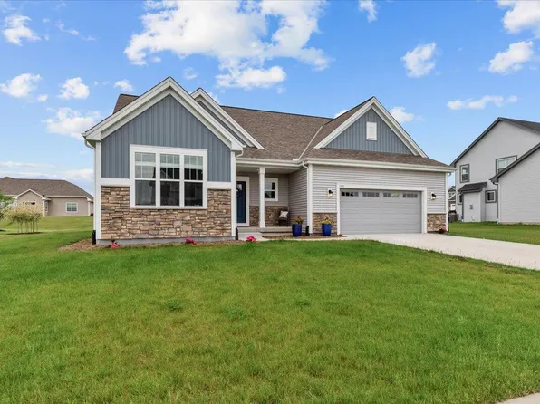 1919 North Cora DRIVE, Grafton, WI 53024