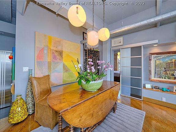 5th image of 816 Kanawha Blvd E #5N-5N-5N