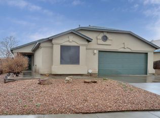 631 Shire St SW, Albuquerque, NM 87121