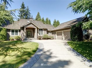 8693 Great Horned Owl Ln, Blaine, WA 98230