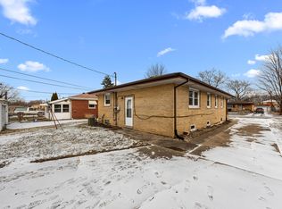 6814 Ohio Ave, Hammond, IN 46323