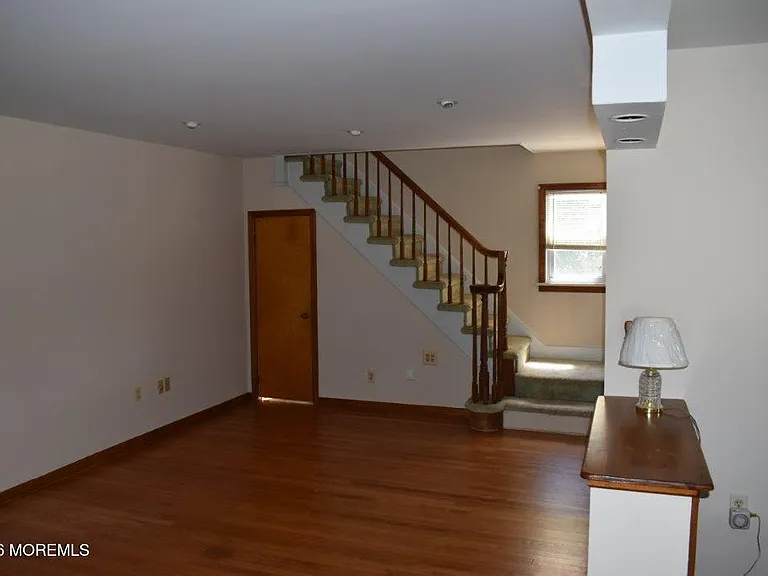 501 Cable Ave — Photo 11
