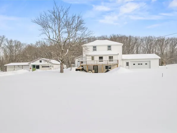 475 W Lake Rd, Transfer, PA 16154