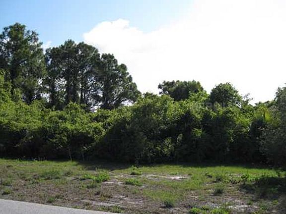 5th image of 172 W Pine Valley Ln