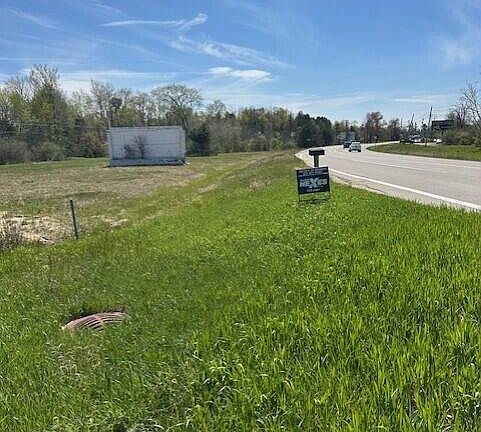 3rd image of Rich Rd