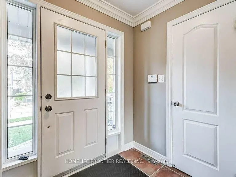 127 Alfred Smith Way — Photo 4