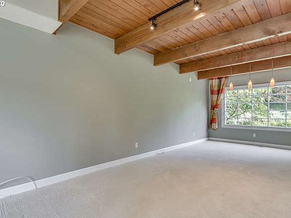 5th image of 1621 SE Manor Ave