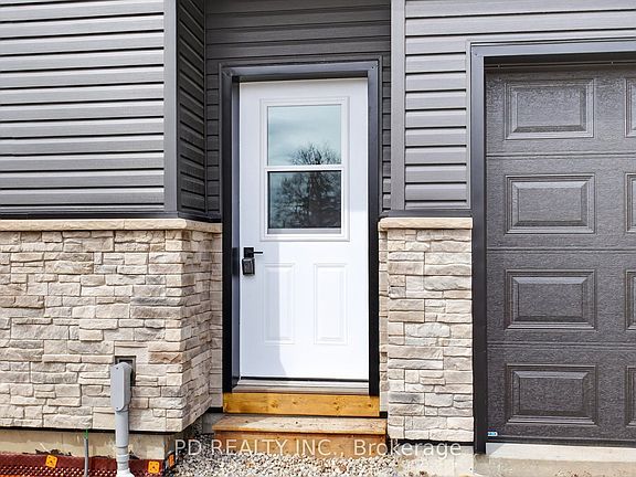 5th image of 934 Mount Pleasant Rd