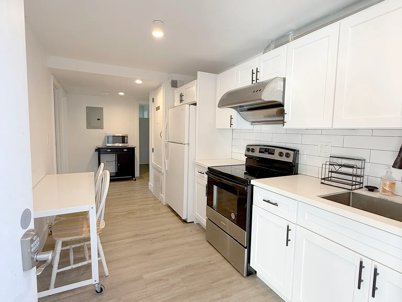 3 bed, $3,100 — Photo 2