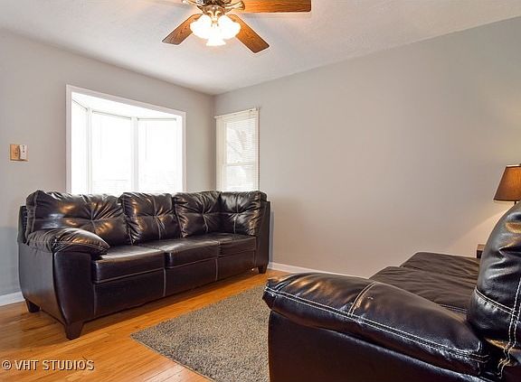 2nd image of 1624 Linden Ave