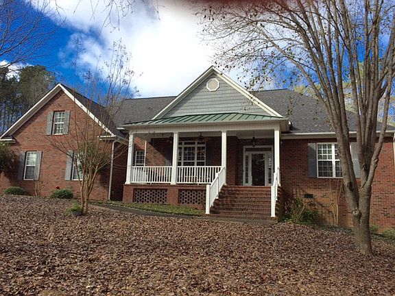 3rd image of 4547 Silver Lake Dr