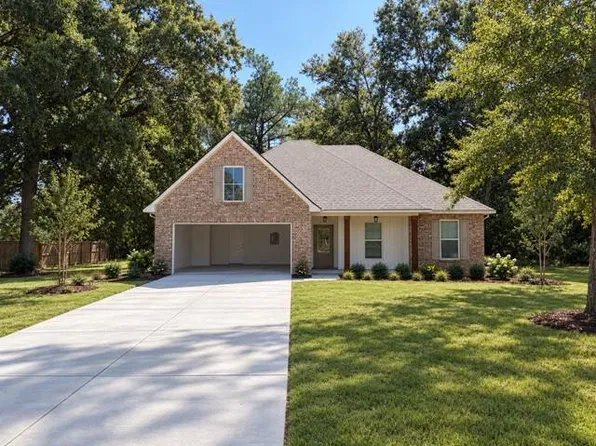 13028 E Coles Creek Loop, Hammond, LA 70403