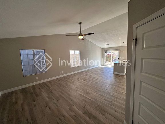 3rd image of 3115 W Rose Garden Ln