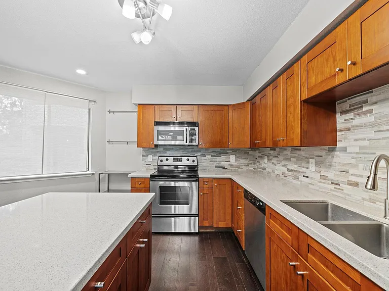 2303 Briarwest Blvd #2303 — Photo 4