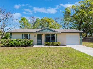913 Jacaranda Dr, Lady Lake, FL 32159