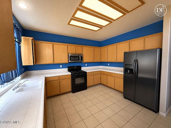 5th image of 5539 Tamarack Ln