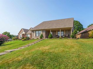 3200 Majestic Prince Dr, Owensboro, KY 42303
