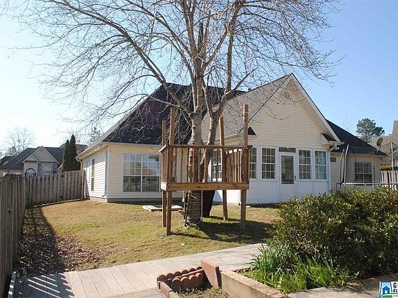 3rd image of 634 Camden Cove Ln