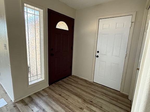 5th image of 577 Sunwood Dr NW