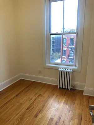 Rented by Waverly Realty Associates | media 39