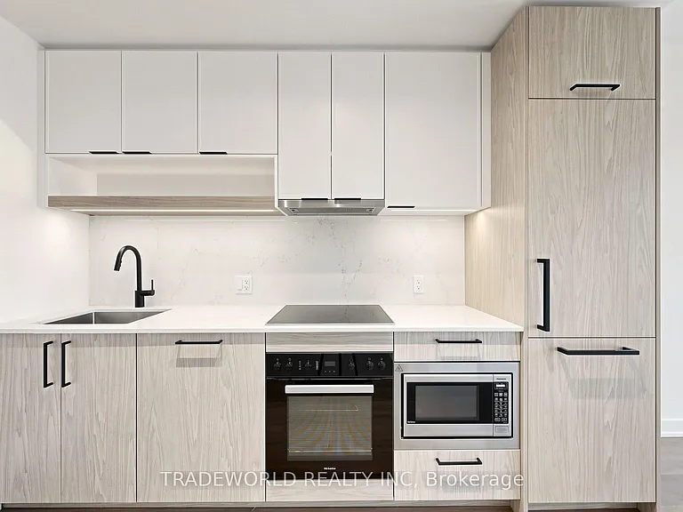 91 Montclair Ave #707 — Photo 12