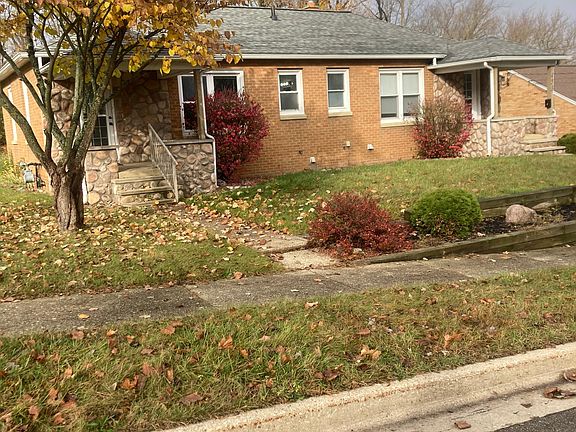 2nd image of 451-453 N 25th St #451/453