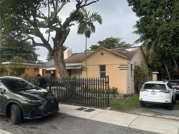 165 NE 70th St, Miami, FL 33138