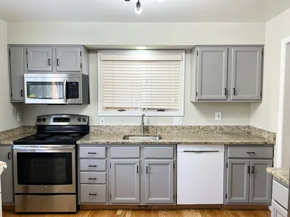 1105 N Taylor St, Arlington, VA 22201