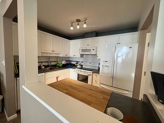 5th image of 33150 4th Ave #209