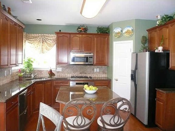 4th image of 9980 Carrington Ln