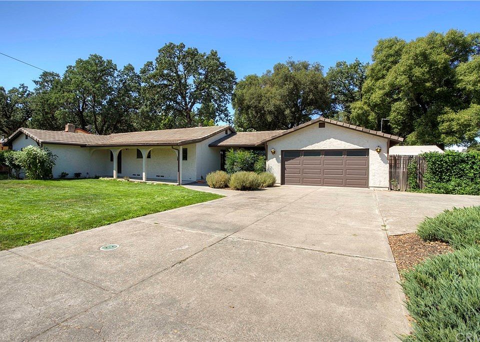 1st image of 5518 Oak Hills Ln