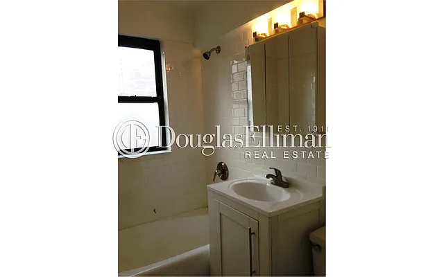 Rented by Douglas Elliman | media 15