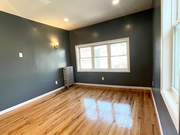2nd image of 3321 Fish Ave #1
