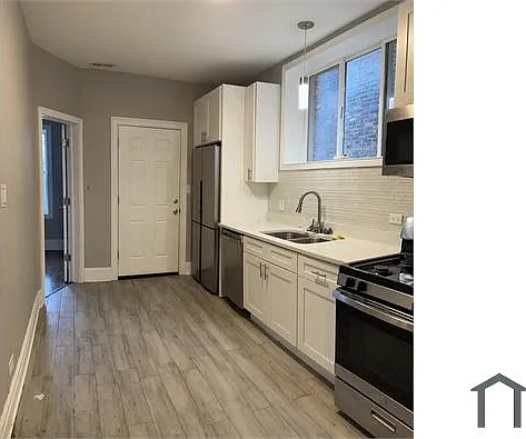 3 bed, 1200 sqft, $1,800 — Photo 1