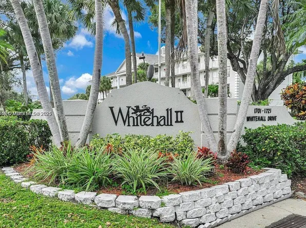 1705 Whitehall Dr APT 304, Davie, FL 33324