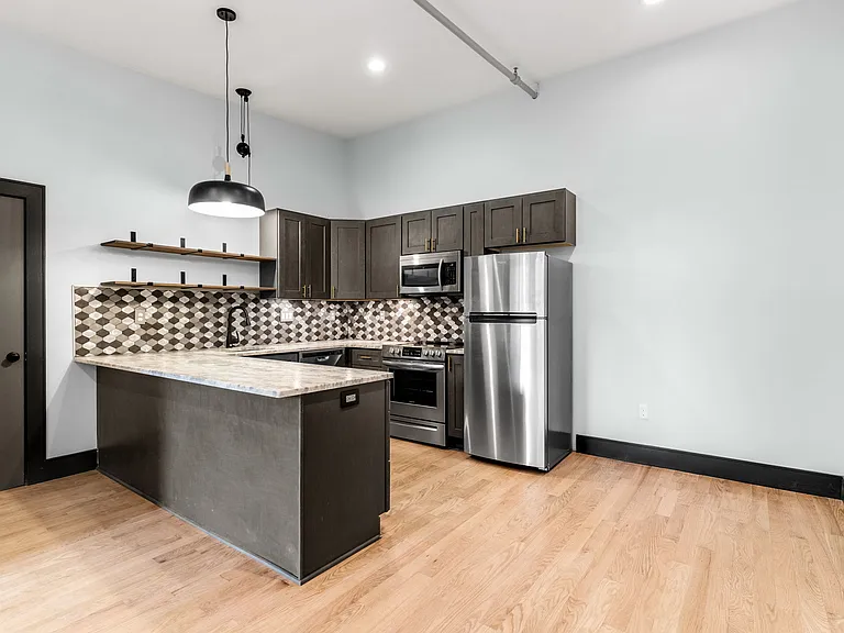 6 Washington St #403 — Photo 10