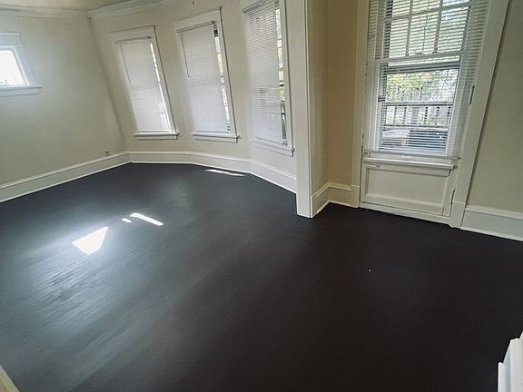3rd image of 1426-1428 N 39th St