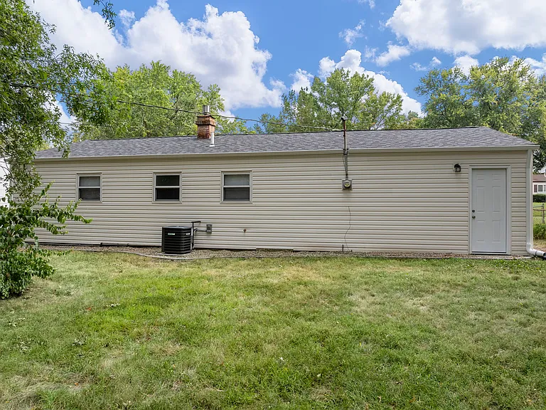 1417 Plaza Pl — Photo 22