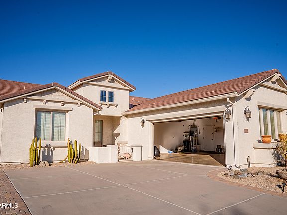 3rd image of 1130 W DESERT LILY Drive