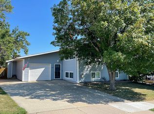 2240 Hoover Ave, Bismarck, ND 58501