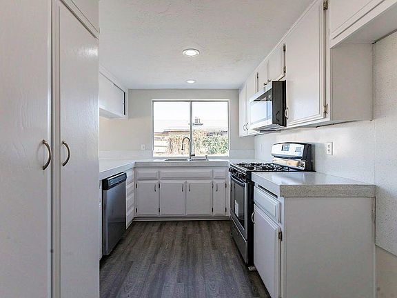 3rd image of 14528 Joshua Tree Ave