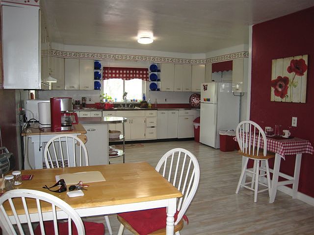 2nd image of 3232 State Highway D