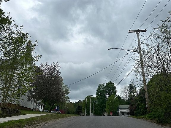 5th image of 4 McKabe Rd
