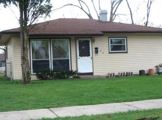 133 Hazard Rd, Carpentersville, IL 60110