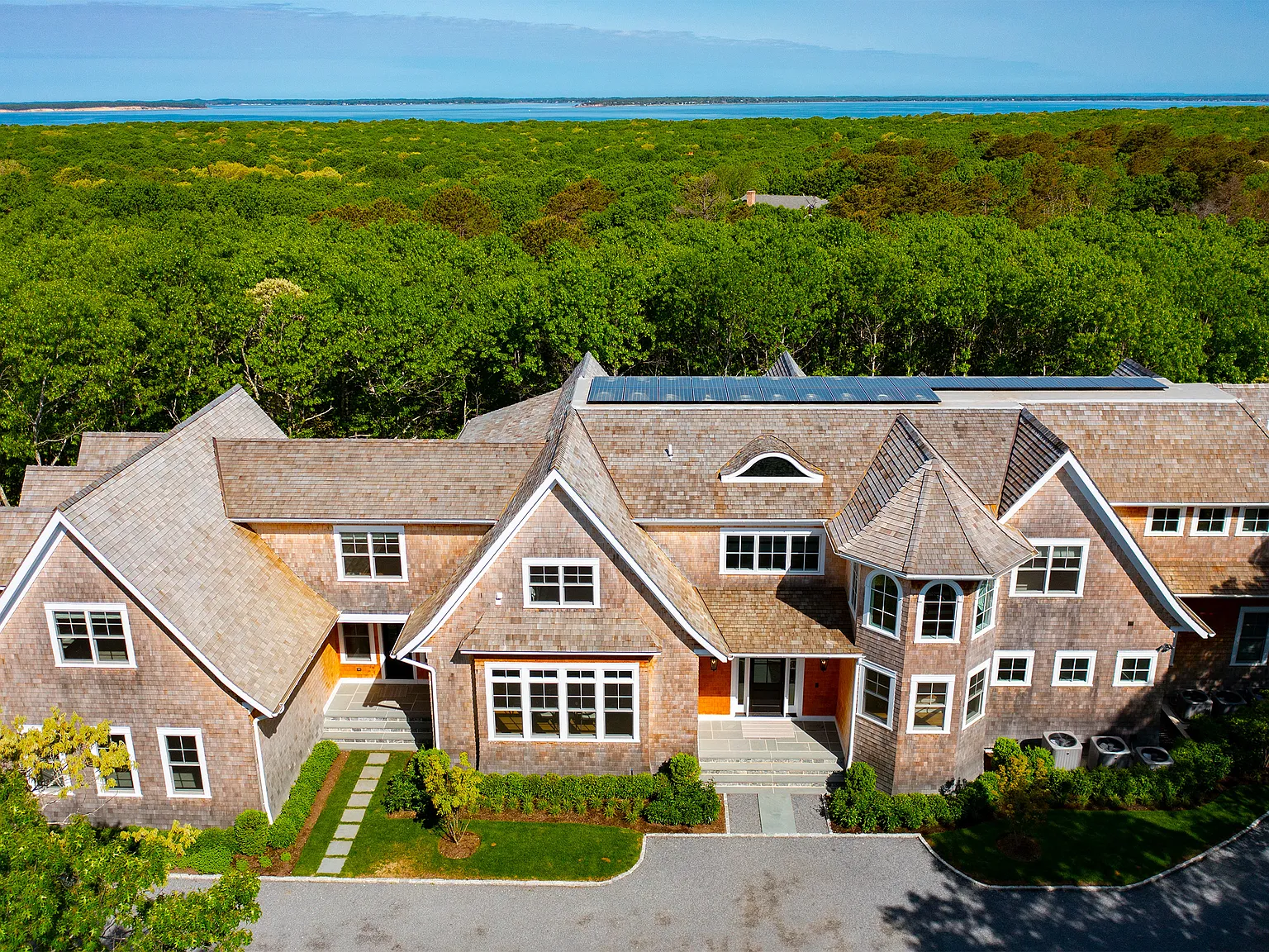 Incredible Southampton New Construction! — Photo 1