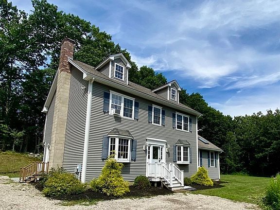 2nd image of 543 Jones Hill Rd
