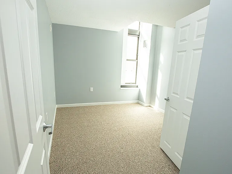 Norman Towers — Photo 17