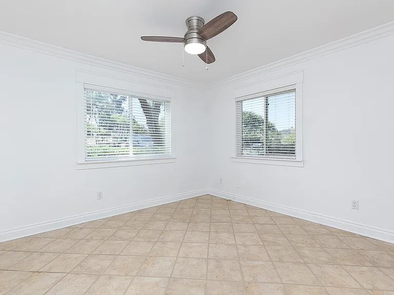 227 Woodland Pkwy #162 — Photo 8