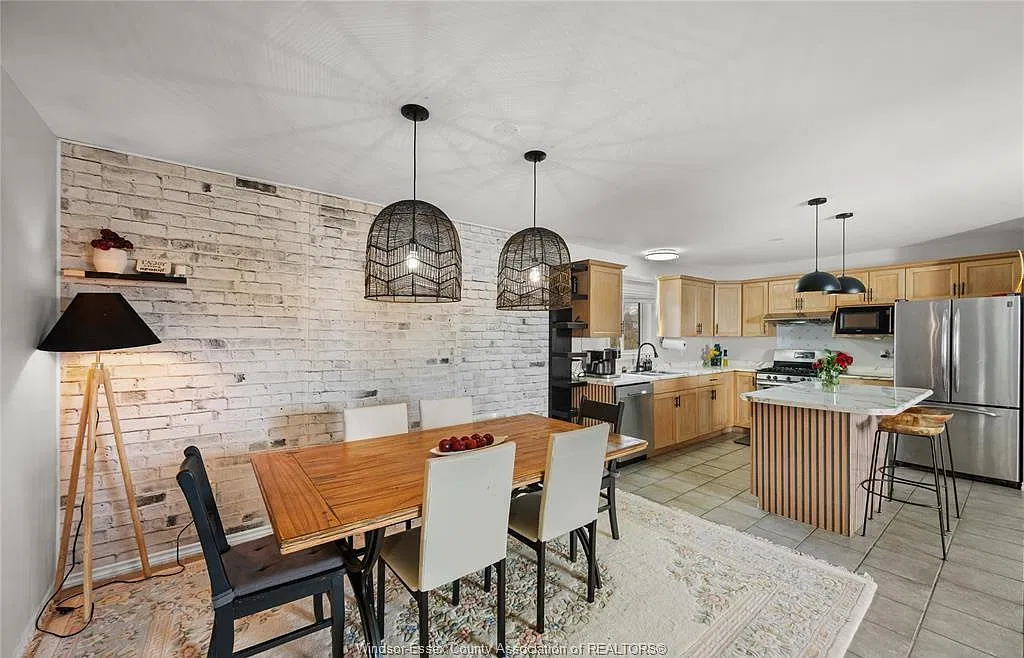 4 bed, $2,195 — Photo 4