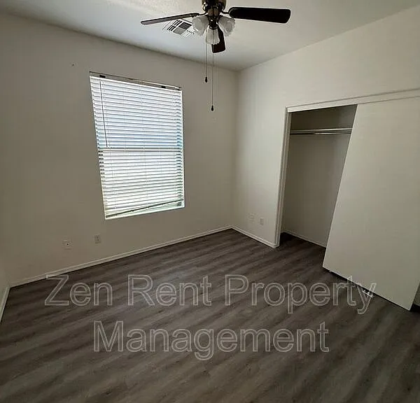 3102 W Belle Ave — Photo 8